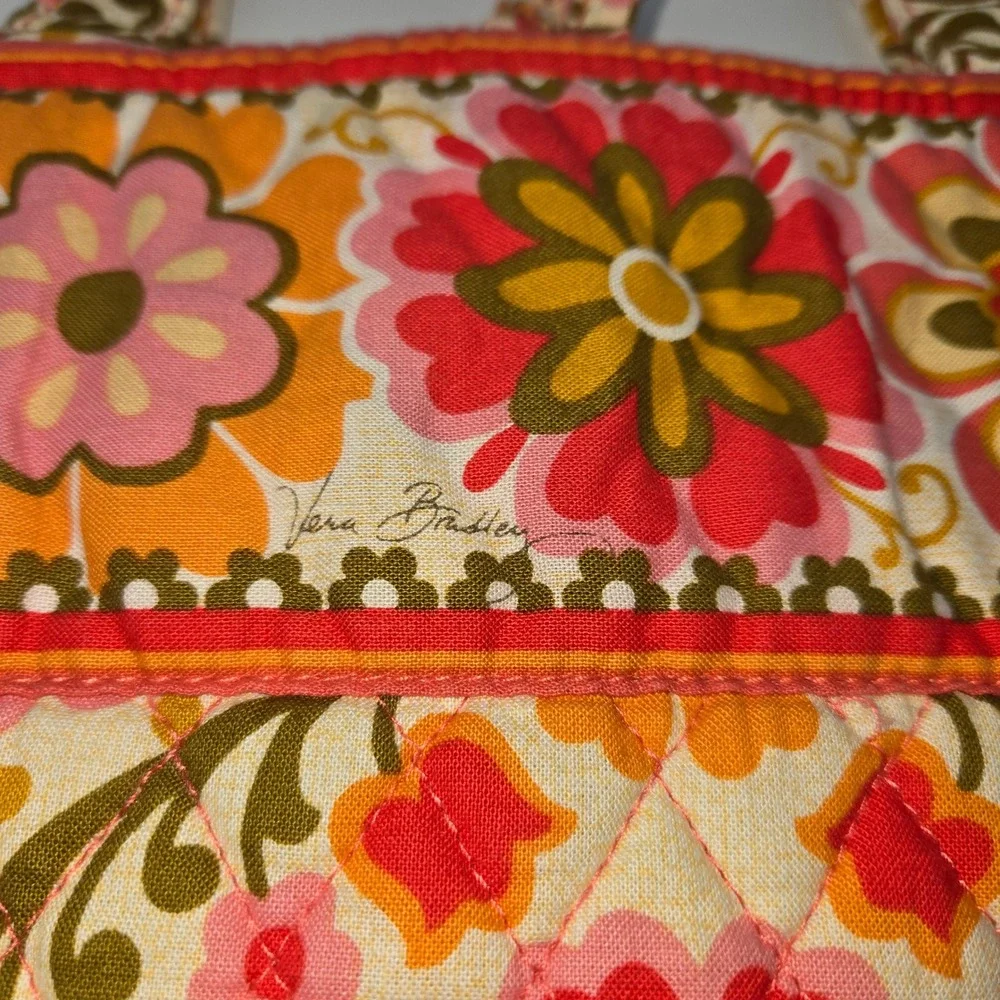 Vera‎ Bradley Folkloric Quilted Cotton Toggle Clasp Shoulder Tote Bag